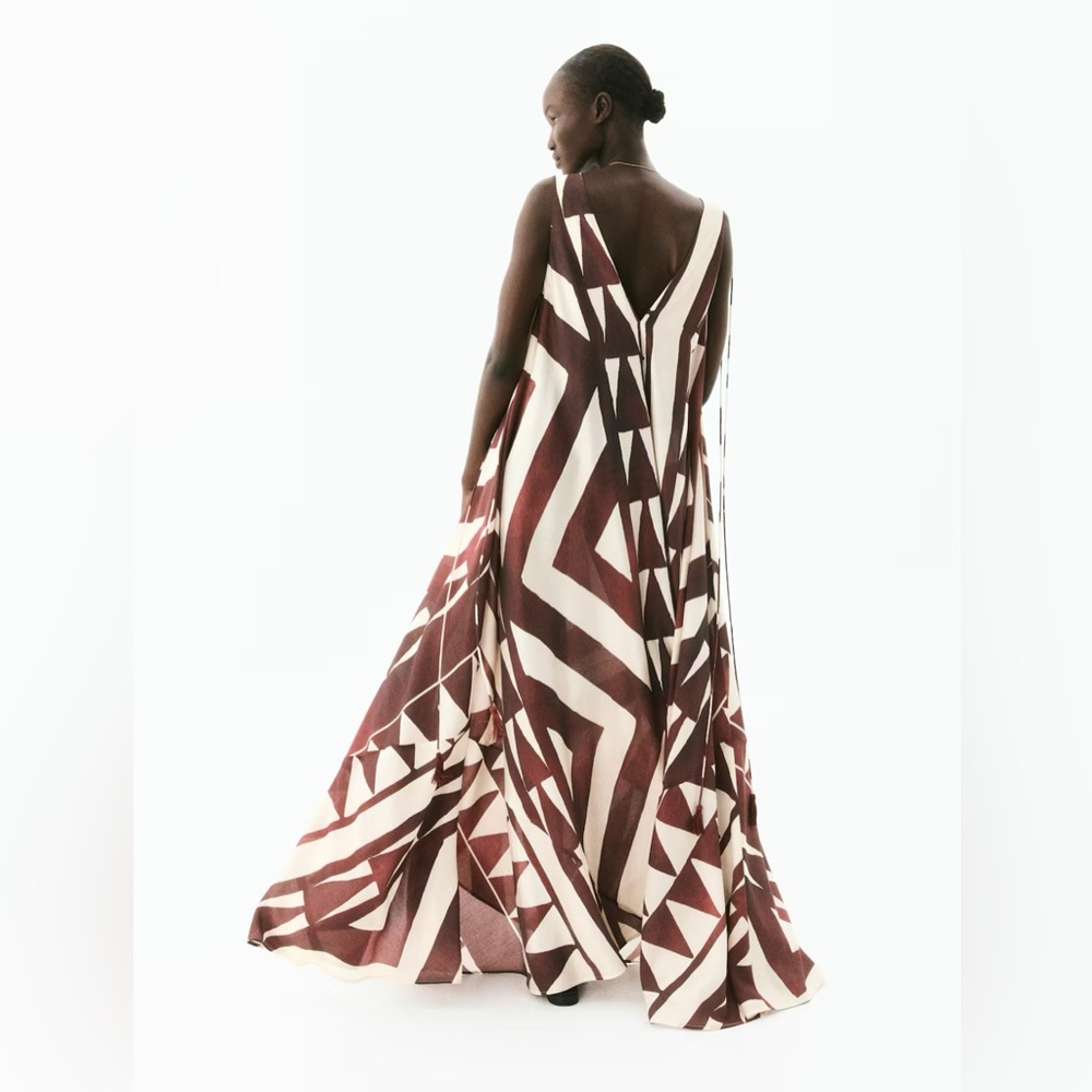 Summer 2025 VOLUMINOUS MAXI DRESS - Picture 4 of 7
